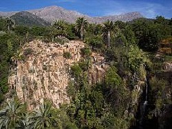Cascada del Parque Nacional La Campana.jpg
