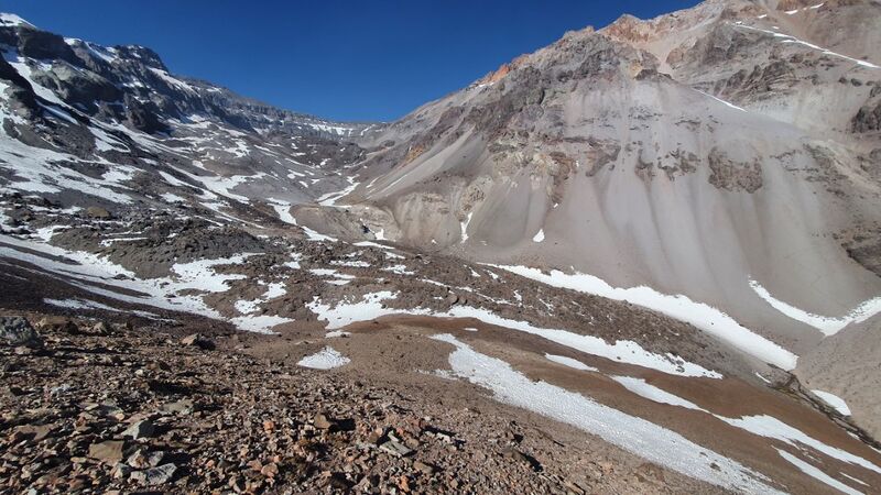 Archivo:Cerro Polvareda (20).jpg