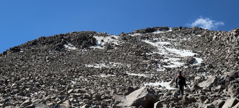 Archivo:Volcan Ubinas (20).JPG